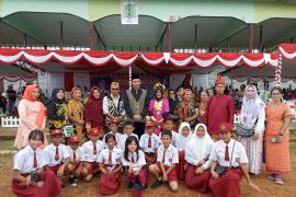 Kapuas Hulu suarakan kekurangan guru dalam peringatan Hardiknas