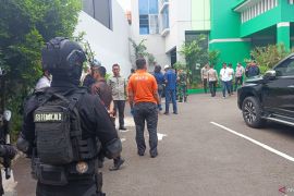 Kapolda Metro Jaya turun langsung tinjau lokasi penembakan di MUI Pusat