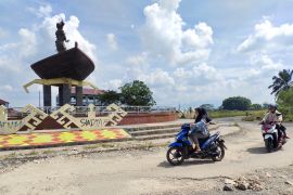 Warga Lampung Selatan harap jalan menuju Desa Sabah Balau diperbaiki