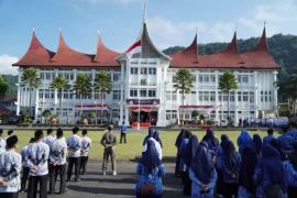 Peringati dua hari bersejarah, Pemko Padang Panjang gelar upacara