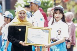 Khofifah tekankan pendidikan relevan dengan zaman