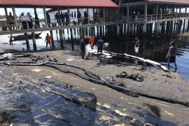 Polda Kepri duga limbah minyak hitam di Batam berasal dari kapal terbakar di Malaysia
