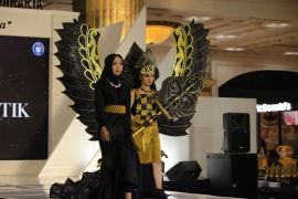 SMKN 2 Godean Sleman menggelar pameran karya di pusat perbelanjaan