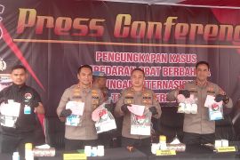 Penimbunan jutaan pil tramadol ilegal di Jakarta Barat diungkap polisi
