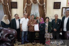 Wagub  Kaltim apresiasi peran tenaga medis bangun SDM lokal