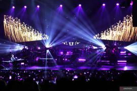 Raisa bocorkan proses rekaman lagu "Mantan Terindah" yang jadi lagu gagal "move on" terbaik Indonesia