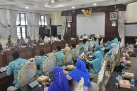 Eri Cahyadi ajak NU-Muhammadiyah di Surabaya bentuk Kampung Madani