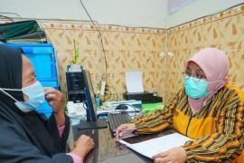 Para calhaj asal Kota Madiun jalani vaksinasi meningitis
