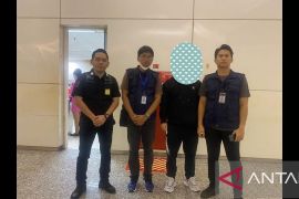 Imigrasi deportasi warga China karena lewati izin tinggal