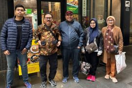 Catatan Ilham Bintang - Kisah Ustaz Jamal Al Bilad & Resto Indonesia di Melbourne