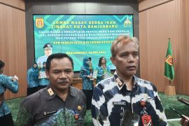 Sekda Banjarbaru galakkan gerakan gemar makan ikan