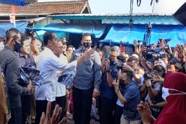 Presiden Jokowi lakukan  kunjungan kerja ke Lampung Page 1 Small