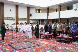 Bupati FX Yapan lantik 99 petinggi dari seluruh Kubar
