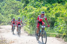 Atlet  balap sepeda MTB Indonesia start terdepan pada SEA Games 2023