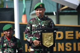 Kasdam XIII/Merdeka buka Latsarmil Komcad Matra Darat