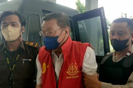 Kerugian uang negara kasus korupsi tambang pasir besi PT AMG mencapai Rp2 miliar