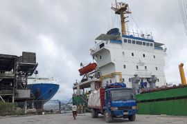 Pelabuhan Manado mencatat arus kapal penumpang terbanyak di "peak Season