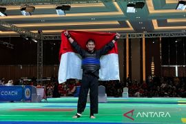 Pesilat Indonesia Iqbal Candra Pratama berhasil raih emas pertamanya di SEA Games