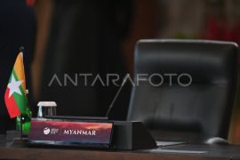 Myanmar tidak hadir pada KTT ke-42 ASEAN Page 1 Small