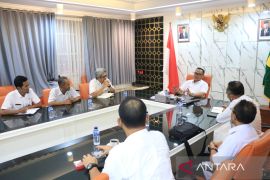 Pemkab Bogor pastikan tampung aduan jalan rusak lewat medsos