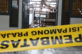 Selidiki penyebab kebakaran Gedung DKPP Kediri