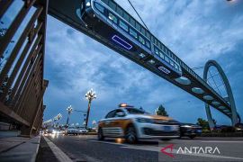 Jalur monorel gantung di Wuhan