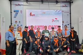 Mengenang pengibaran Merah Putih di 7 atap dunia