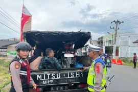 Polres Aceh Besar ingatkan sopir mobil bak terbuka tak angkut penumpang