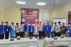 Berkas pendaftaran PKS dan PAN dinyatakan lengkap di KPU Kampar