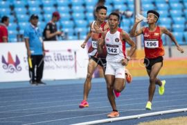 Rikki Marthin raih medali emas lari 10.000 meter putra Page 1 Small