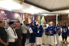 12 perempuan kader PAN Jateng wakili pendaftaran di KPU