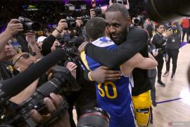 Playoff NBA 2023: Lakers atasi Warriors di gim keenam