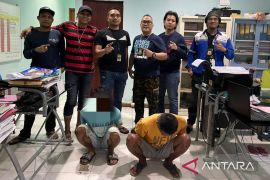 Keroyok lansia, dua pegawai desa di Banyuasin ditetapkan menjadi tersangka