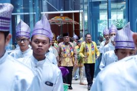 Paman Birin hadiri halal bi halal Kerukunan Bubuhan Banjar di Jawa Timur