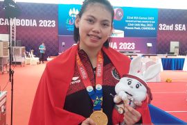 Lifter Tsabhita raih emas kelas 64kg usai kalahkan wakil Vietnam di SEA Games