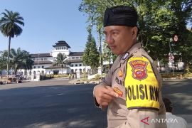 Kabaharkam Polri luncurkan Polisi RW untuk wilayah Polda Jawa Barat