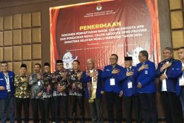 KPU Sumsel menerima pendaftaran bacaleg 18 parpol dan 22 calon DPD