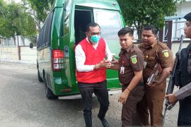 BREAKING NEWS - Mantan Dirut PT RS Arun Lhokseumawe tersangka korupsi, langsung ditahan