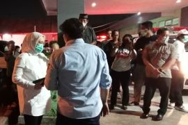 Puluhan warga Purwakarta alami gejala keracunan akibat hidangan hajatan