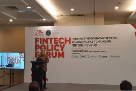 Kurangi fintech gagal bayar, OJK intensifkan pengawasan