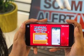 Telkomsel minta pelanggan waspada telepon dari nomor tak dikenal