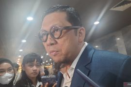Ketua Komisi II sebut DPR akan evaluasi MK