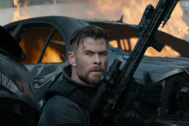 Aktor Chris Hemsworth beraksi selamatkan tawanan di film "Extraction 2"