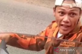Polisi buru pria berseragam ormas Pemuda Pancasila yang palak sopir truk