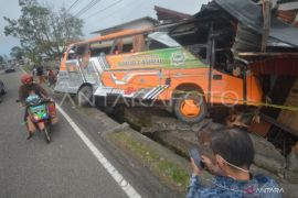 Temui Kemenhub RI, Pemkab Tanah Datar usulkan rambu peringatan hingga tanjakan darurat rem blong di jalur Panyalaian X Koto