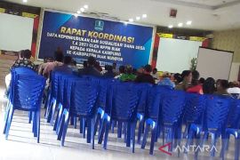 Pemkab Biak minta kepala kampung perhatikan data kependudukan warga