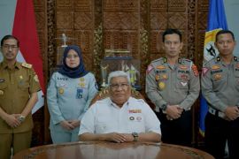 Gubernur Sulawesi Tenggara ajak masyarakat manfaatkan pemutihan pajak kendaraan