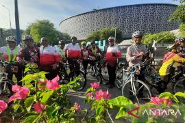 Pesepeda lansia meriahkan ekspedisi Satu Nusantara dari KM 0 Sabang