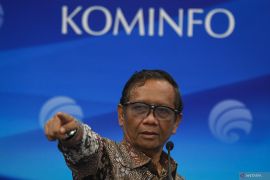 Plt Menkominfo minta pegawai tak terdistraksi pengusutan kasus BTS