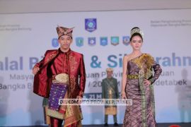 Desain kreatif kain tradisional Babel banggakan daerah